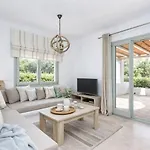 Glyfada, 100m From The Βίλα