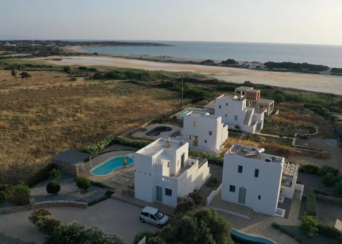 Βίλα Glyfada, 100m From The *